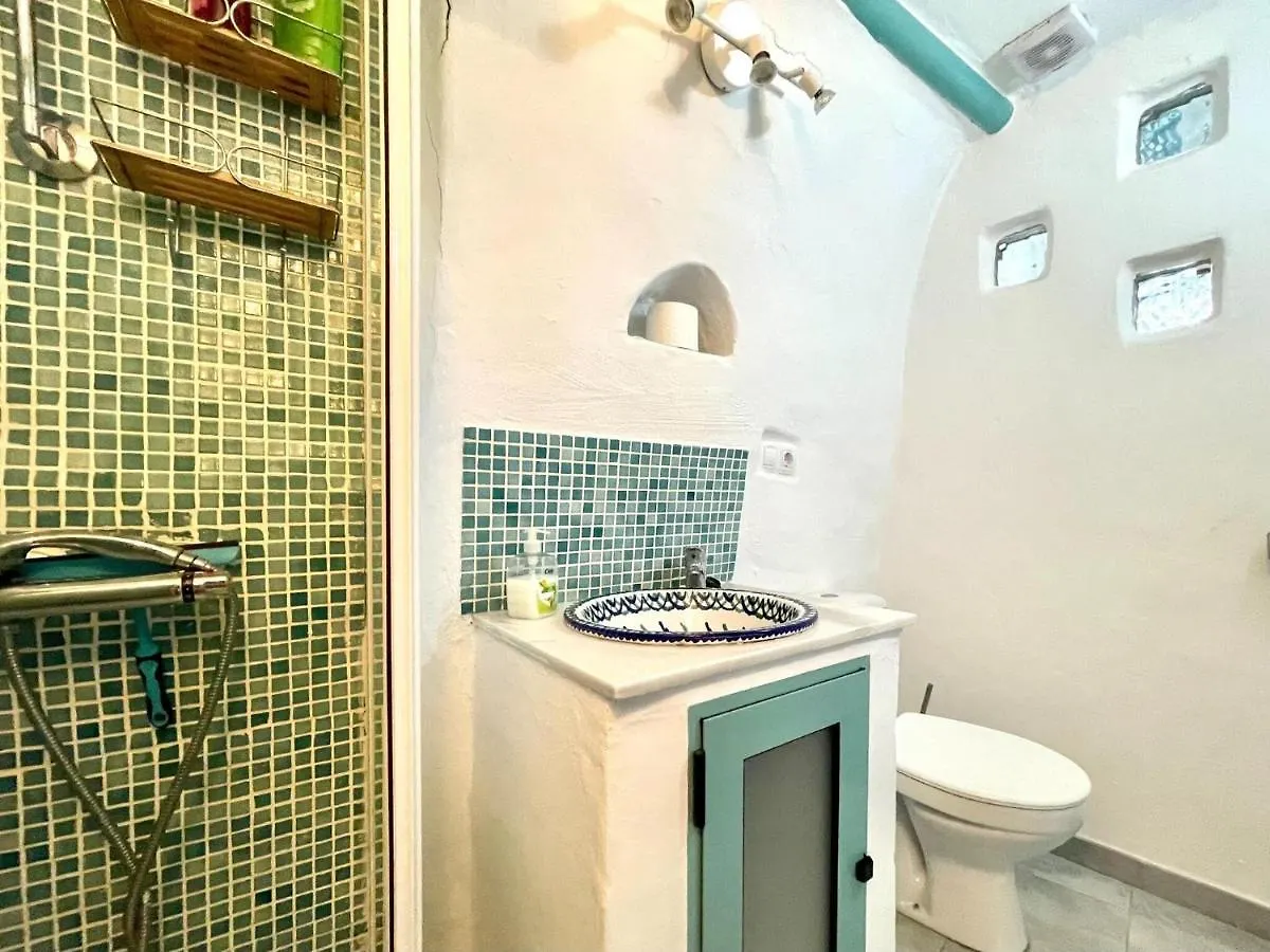Дом отдыха Вилла Cave House Yara With Pool And Facilities For Prm El Margen